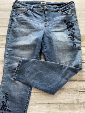 Ricki's Blue Straight-Leg Cropped Jeans with Floral Embroidery